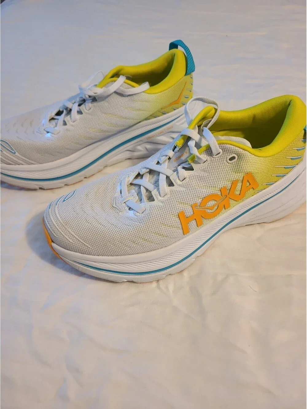 Hoka One One the bondi x is